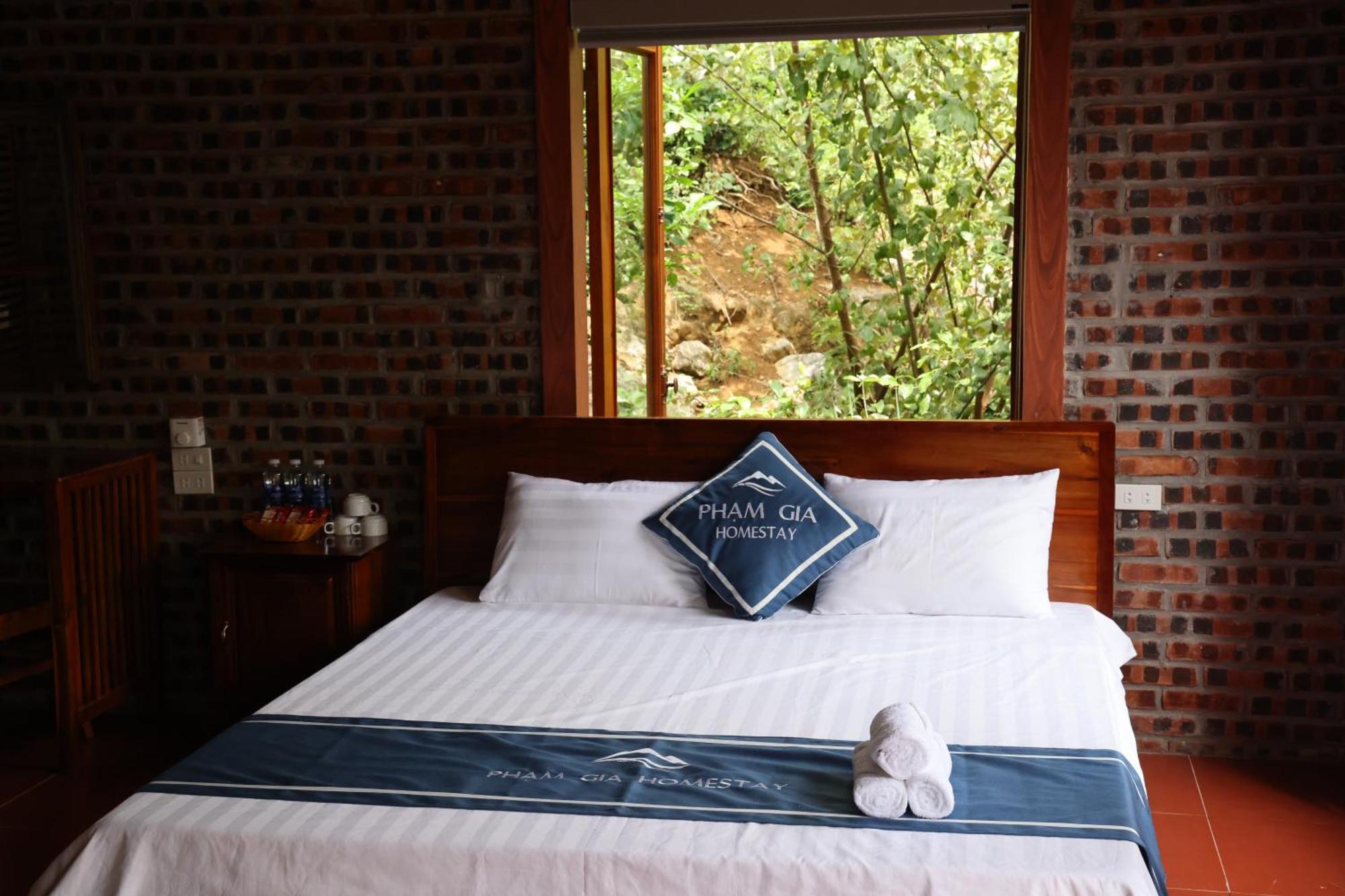 Pham Gia Homestay Ecogarden ニンビン エクステリア 写真